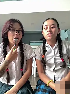 l0lita_sweet's Webcam Show