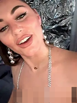 lovely_beast's Webcam Show