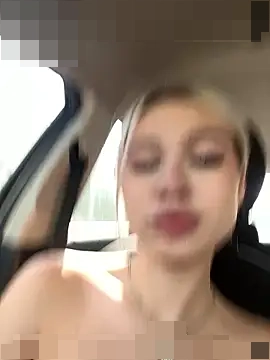 Kiss_Aurora_'s Webcam Show