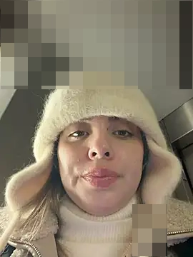 Alirawrz's Webcam Show