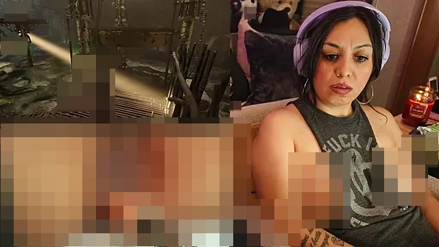 roknblaze's Webcam Show