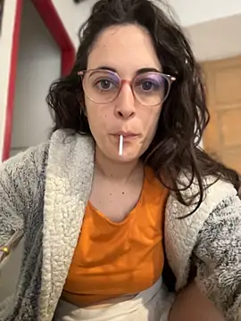 AdorableLuna Show in webcam