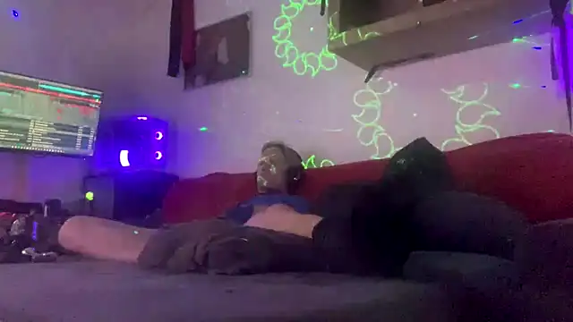 XXX chat uživo modela davidgntxxxxx