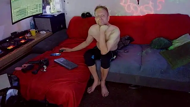 הופעת וובקאם של davidgntxxxxx