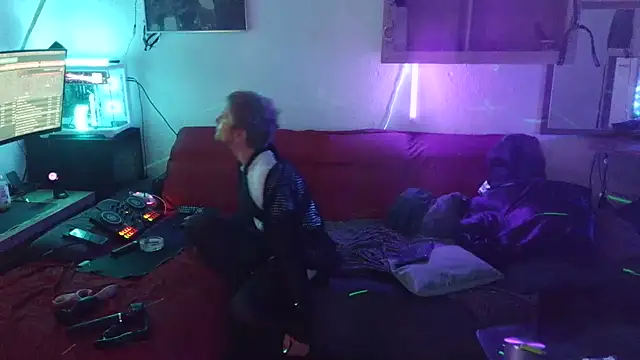 Вебкам-шоу davidgntxxxxx