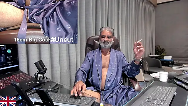 OnlineBossUK: вебкам-шоу