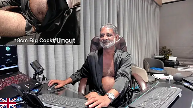 OnlineBossUK webcam show