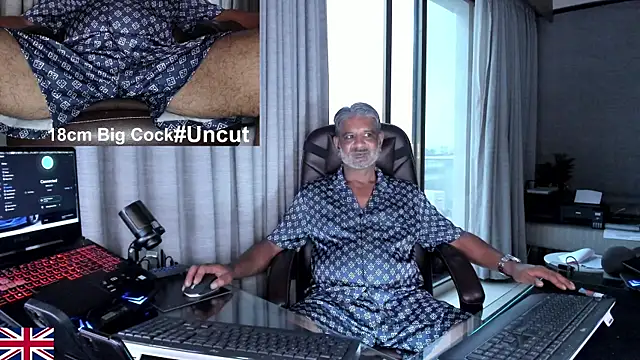 OnlineBossUK Adlı Modelin Web Kamerası Şovu