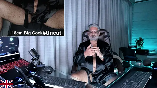 OnlineBossUK webcam show