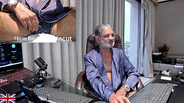 OnlineBossUK Pertunjukan Webcam