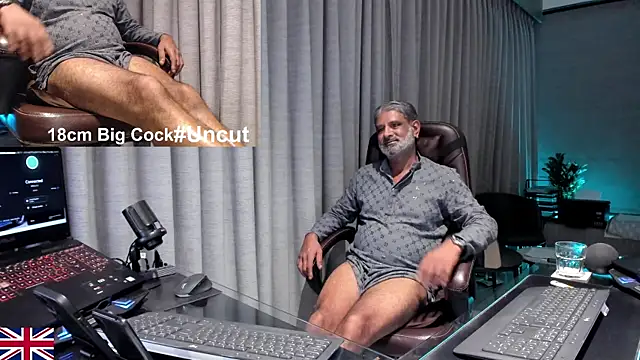OnlineBossUK Webcamshow