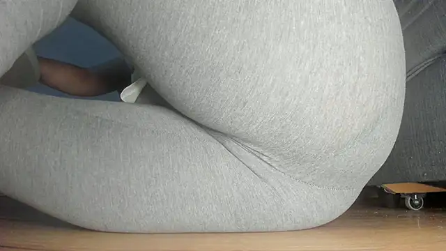 Squirtlady38 Show in webcam