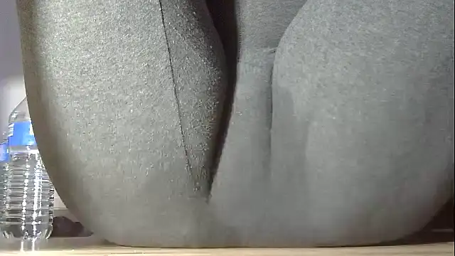 Squirtlady38's Webcam Show