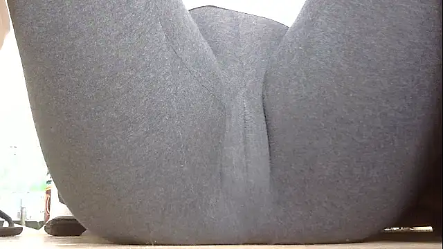 Squirtlady38 Show in webcam