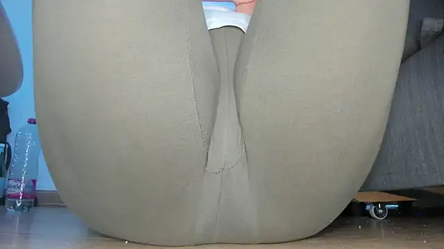 Squirtlady38's Webcam Show