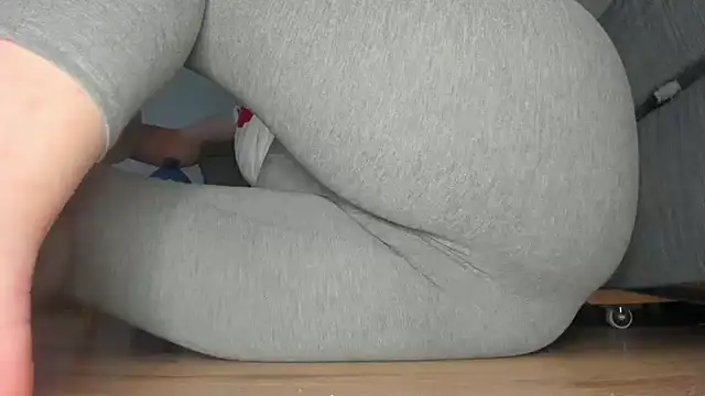Squirtlady38's Webcam Show