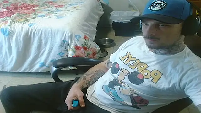 DADDY_KANE8---: διαδικτυακό σόου στην κάμερα