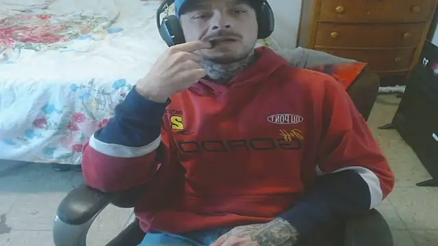 Pokazy przed kamerką – DADDY_KANE8---