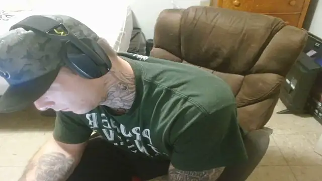 DADDY_KANE8---: διαδικτυακό σόου στην κάμερα