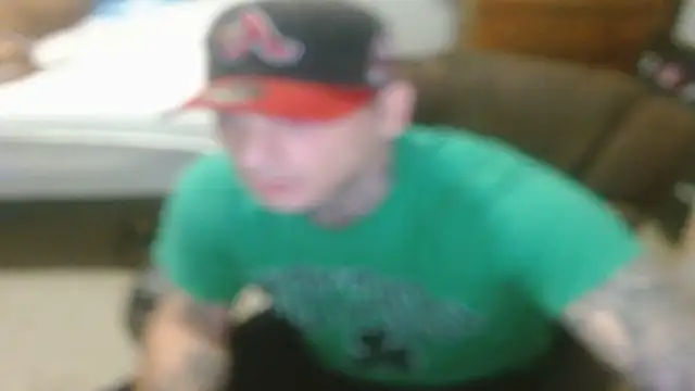 הופעת וובקאם של DADDY_KANE8---