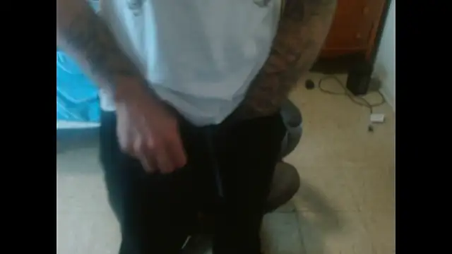 Pokazy przed kamerką – DADDY_KANE8---