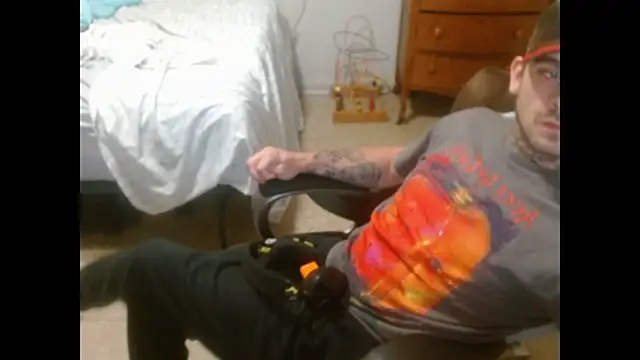 הופעת וובקאם של DADDY_KANE8---