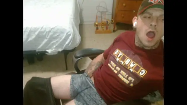 Pokazy przed kamerką – DADDY_KANE8---