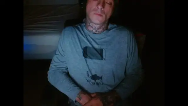 Pokazy przed kamerką – DADDY_KANE8---