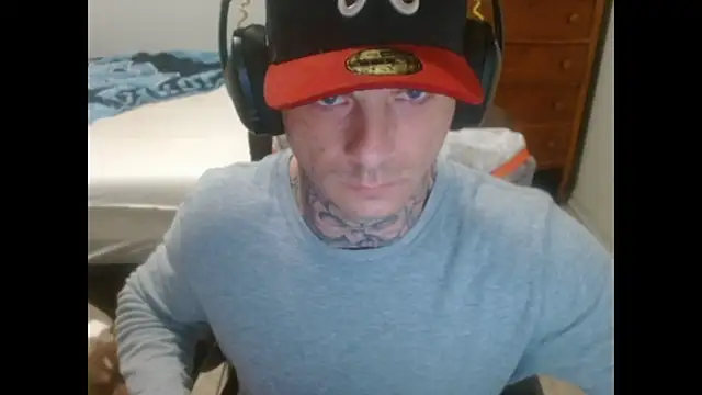 Pokazy przed kamerką – DADDY_KANE8---