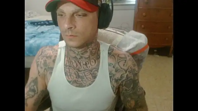 Pokazy przed kamerką – DADDY_KANE8---