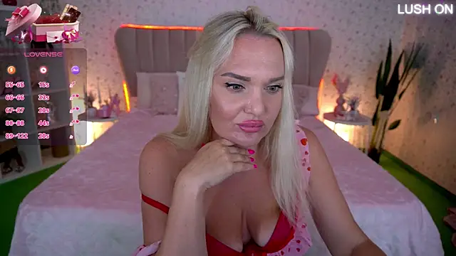 Онлайн чат XXX MissyMartinez