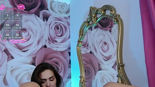 HessaHessy Adlı Modelin Canlı XXX Sohbeti