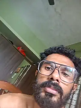 عرض كام MALLUboy-04