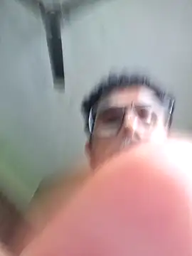 MALLUboy-04 Show in webcam
