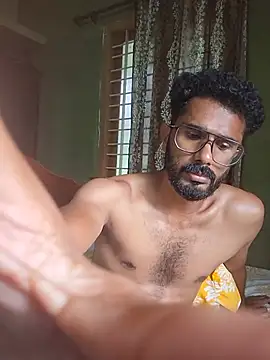 MALLUboy-04 Show in webcam