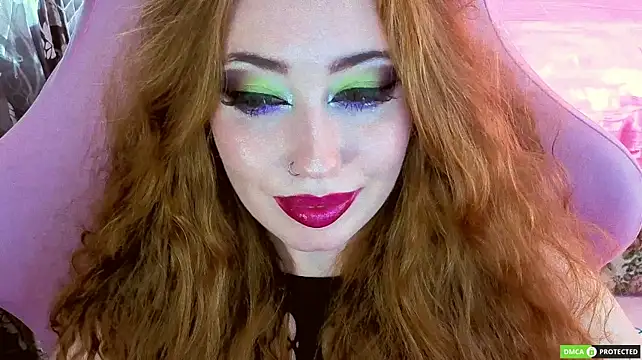 TinaBrook Adlı Modelin Canlı XXX Sohbeti