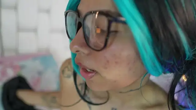 kinkylittlegirll's Live XXX Chat