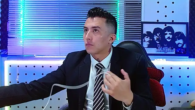 Godofcumxxx Chat XXX in diretta