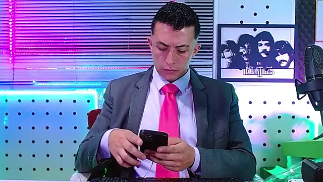 XXX chat uživo modela Godofcumxxx
