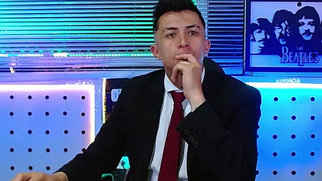 Godofcumxxx Adlı Modelin Canlı XXX Sohbeti