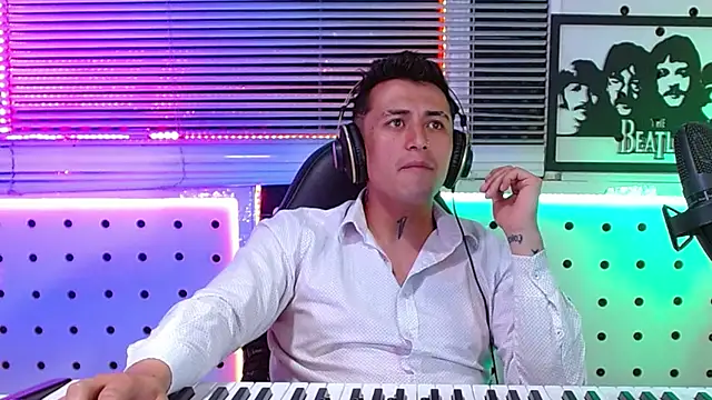 Webkamerová show Godofcumxxx