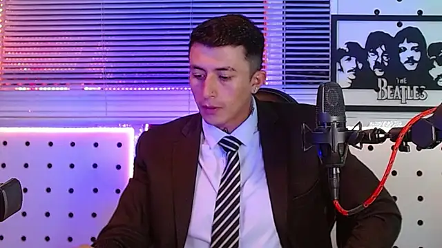 Chat +18 de Godofcumxxx ao vivo