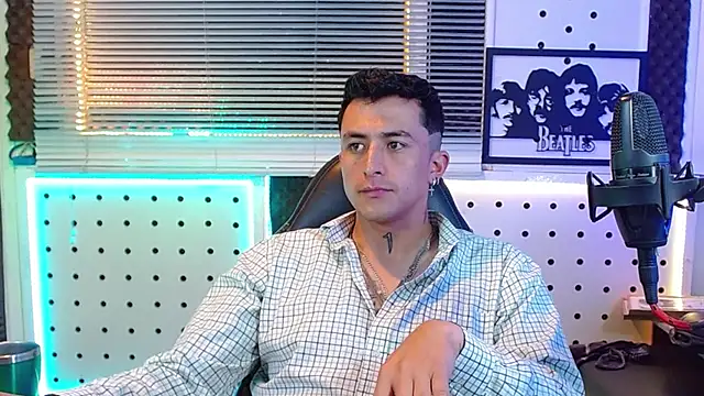 Chat +18 de Godofcumxxx ao vivo