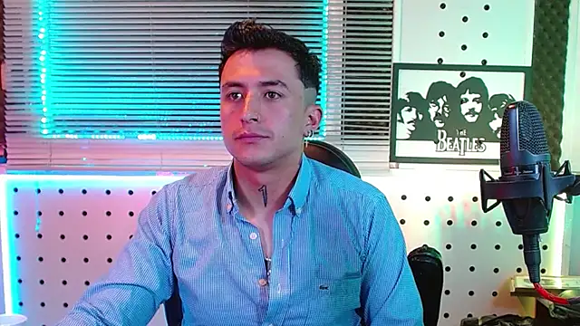 Chat +18 de Godofcumxxx ao vivo
