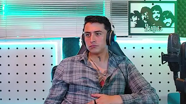 הופעת וובקאם של Godofcumxxx