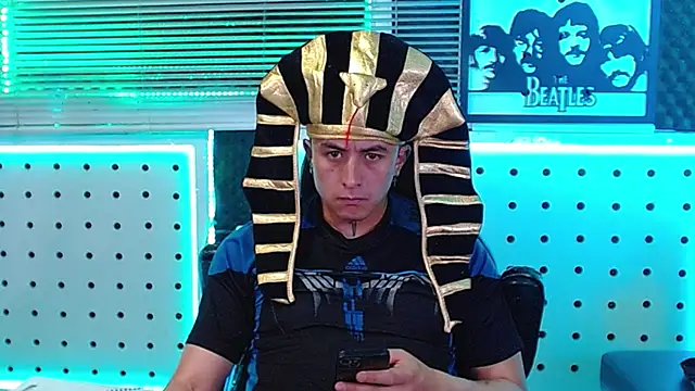 Show modela Godofcumxxx na web-kameri