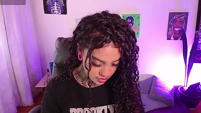 Czat XXX na żywo – Cata_green