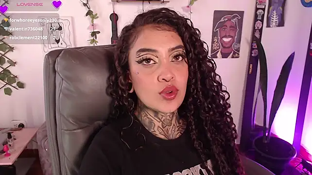 Cata_green Chat XXX in diretta