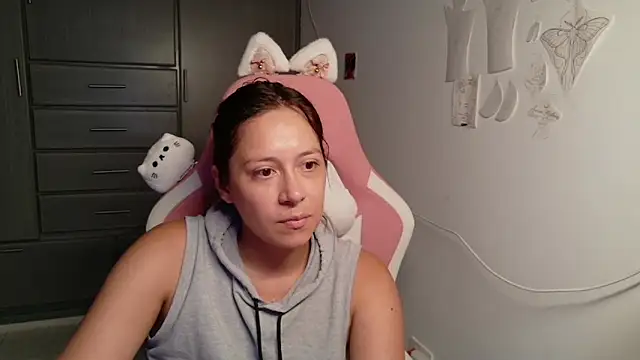 Chat XXX en directo de MommyMiaWs