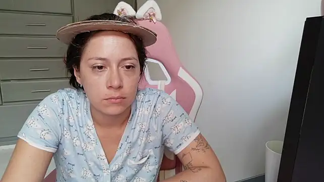 MommyMiaWs 网络视讯表演